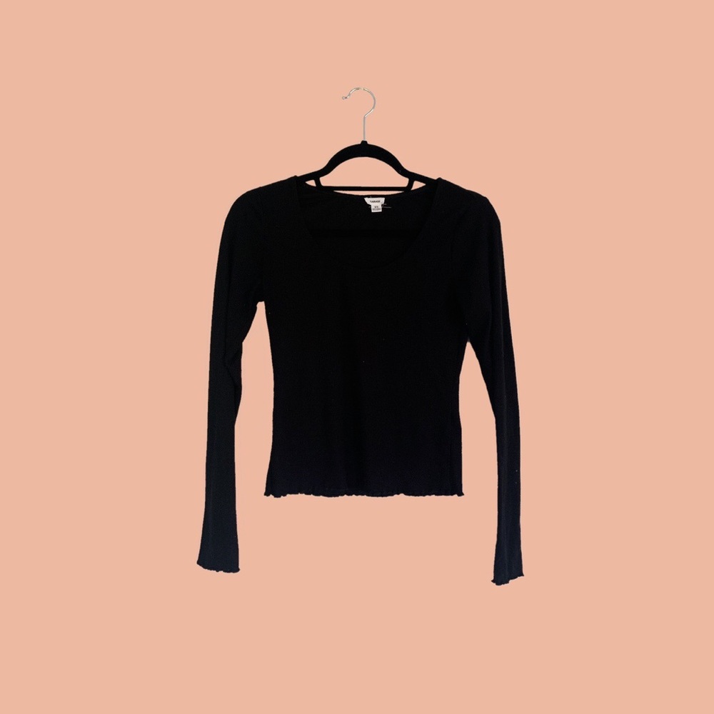 Comfortable Black Long Sleeve Tee